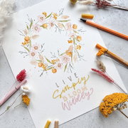 Blumenillustration, Blütenkranz, Florale Kunst, Postkartendesign, Aquarellpapier
