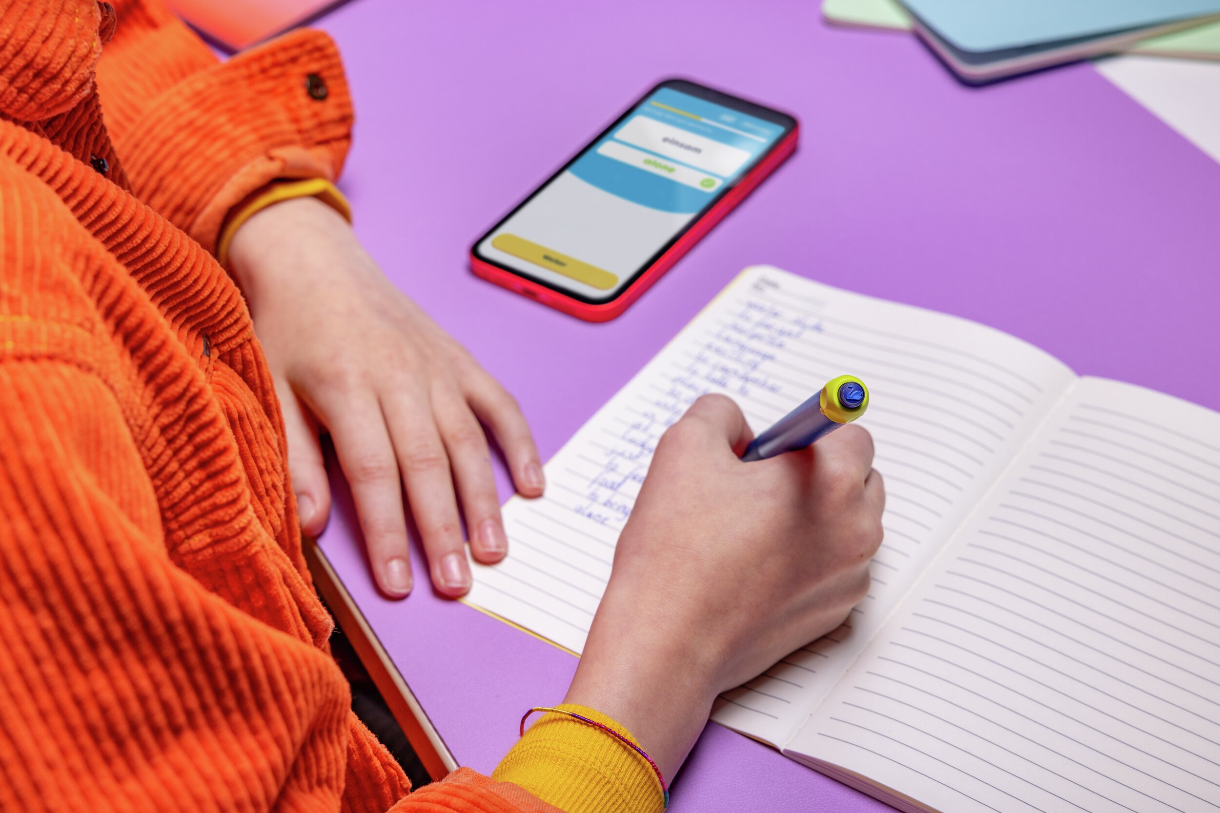 Person, Schreiben, Stift, Handy, Telefon